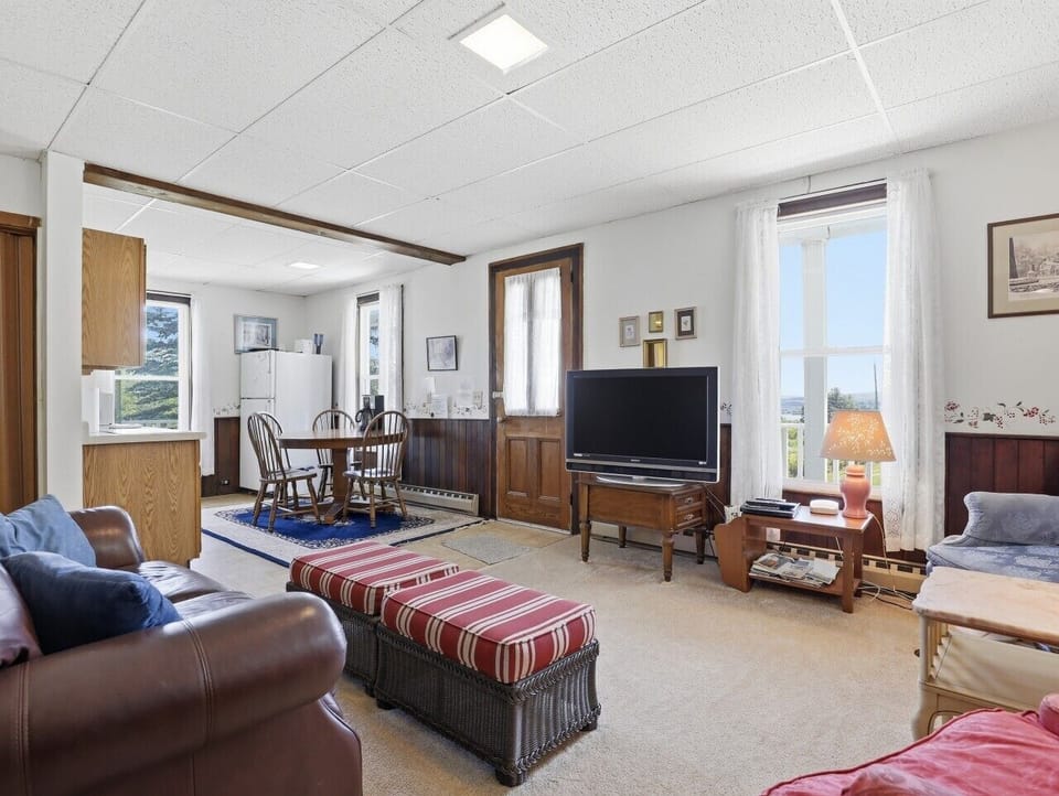 Living Room | TV | Dining Area & Kitchen Access