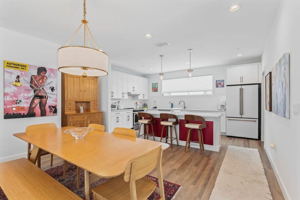 Modern Dining and Full Kitchen