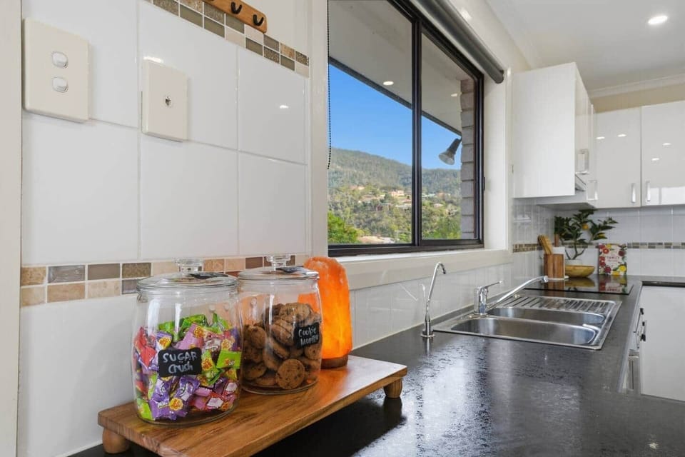 Convenient open-plan kitchen perfect for short and extended stays in Glenorchy.