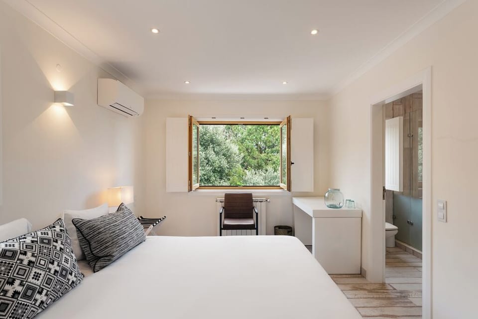 Bedroom. Interior and views may vary based on location and availability.