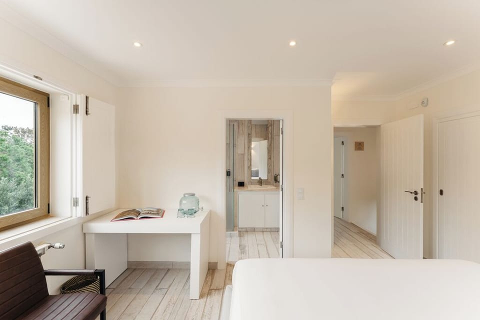 Bedroom. Interior and views may vary based on location and availability.
