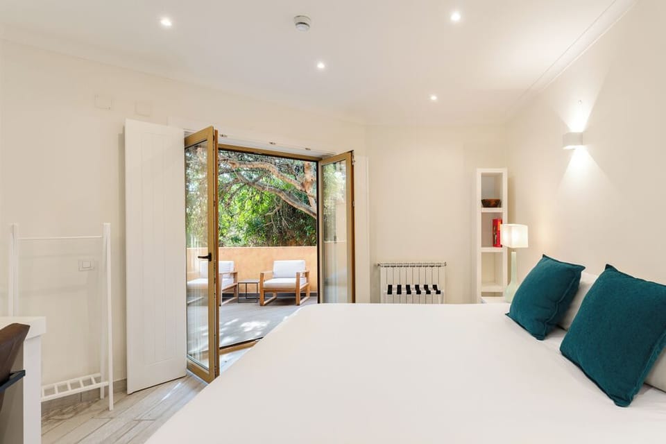 Bedroom. Interior and views may vary based on location and availability.