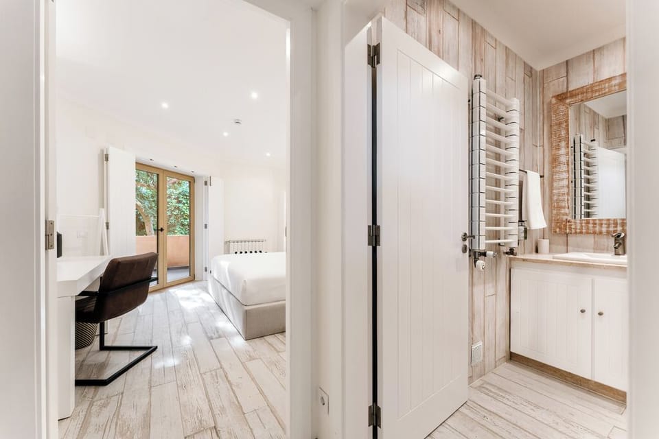 Bedroom. Interior and views may vary based on location and availability.
