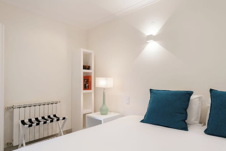 Bedroom. Interior and views may vary based on location and availability.