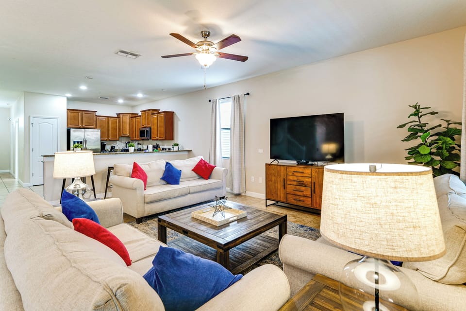 Living Room | Smart TV | 1st Floor