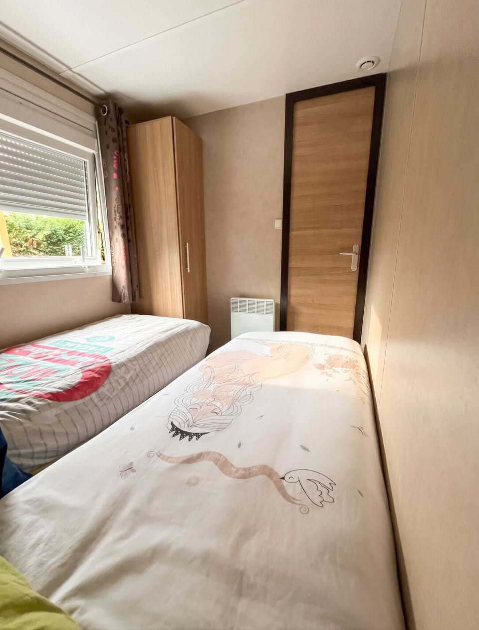 Single bed