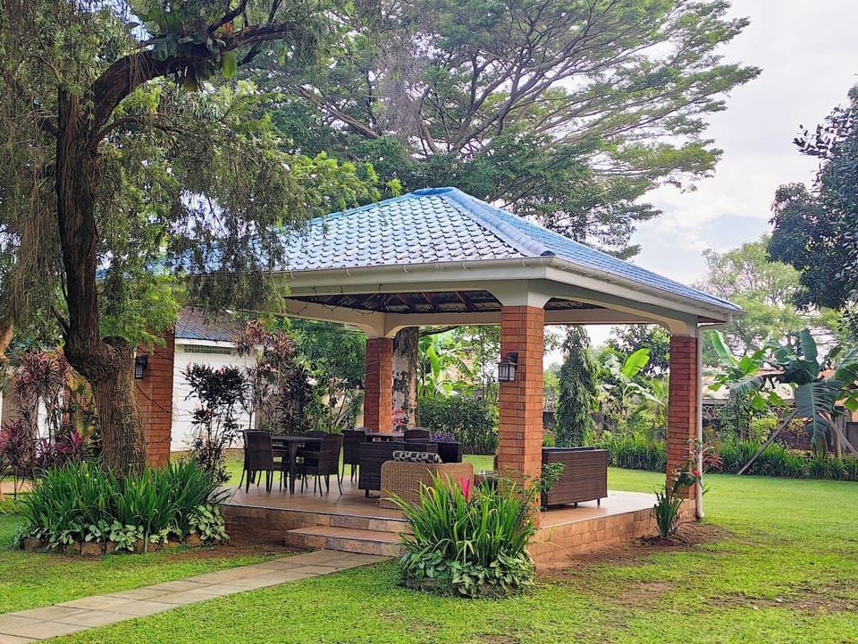 The Gazebo in the middle of the tropical garden is a very peaceful place. 