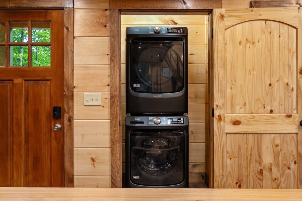 Washer & Dryer available for guest use!