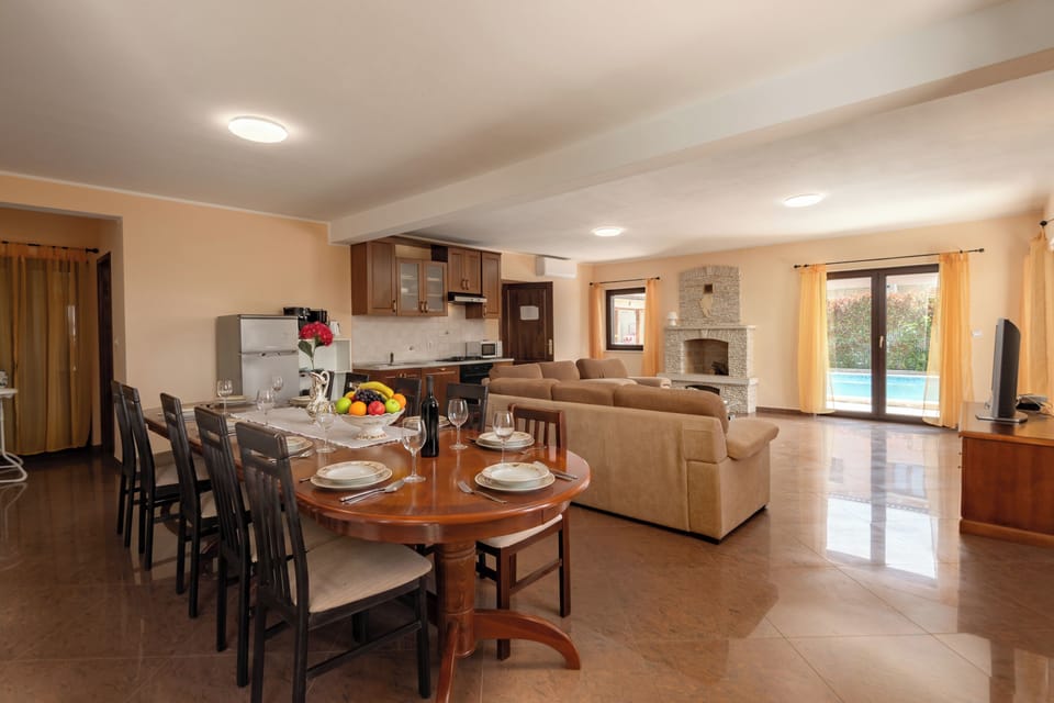 Living and dining room
