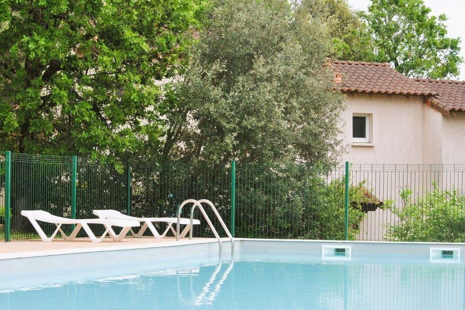Holiday Home Swimming Pool