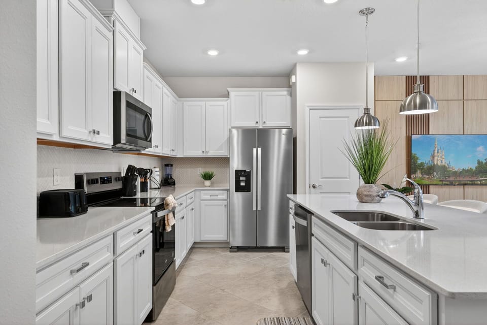 Fully equipped kitchen