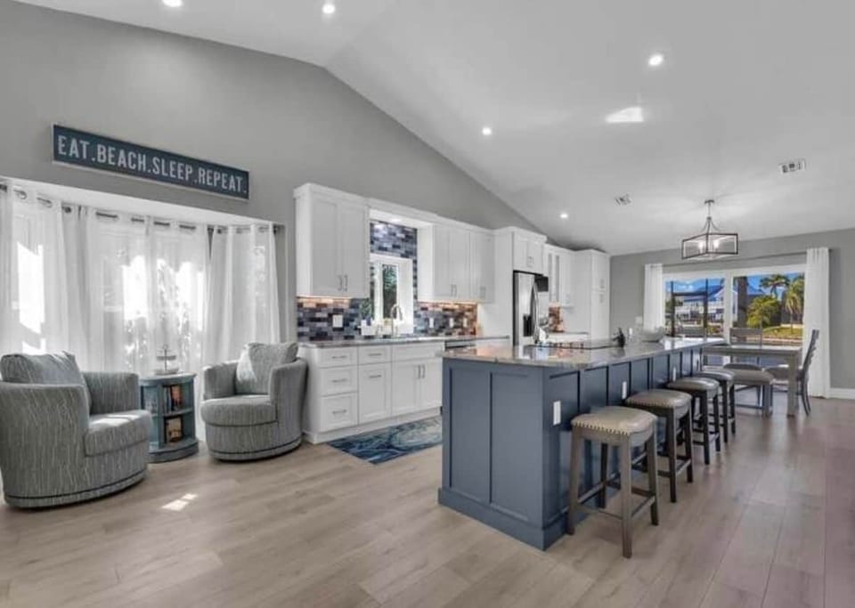 Kitchen Island