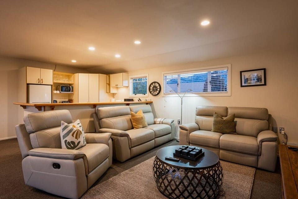 Lounge room