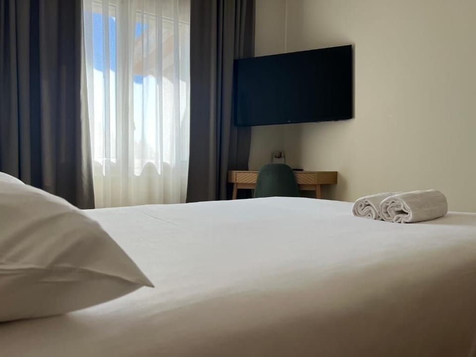Bedroom. Interior and views may vary based on location and availability.