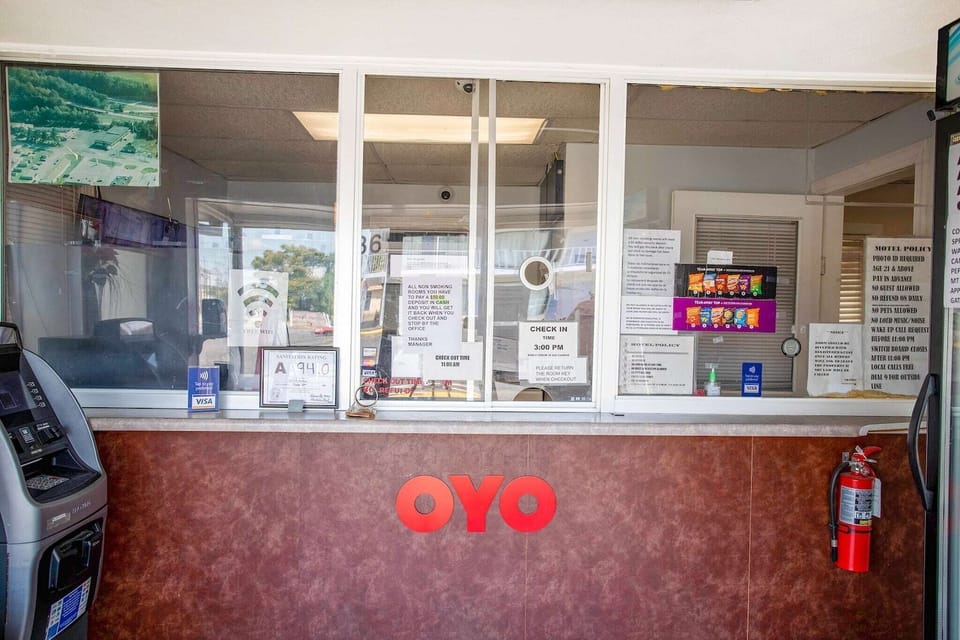 Entrance / Reception