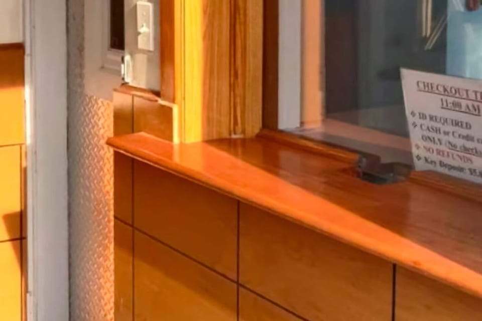 Entrance / Reception