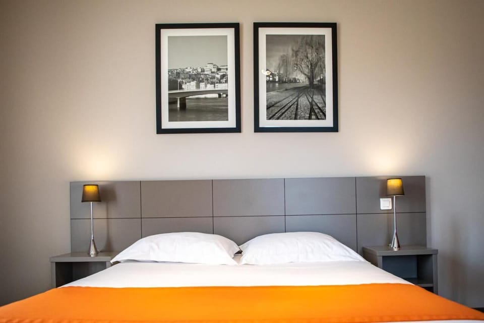 Bedroom. Interior and views may vary based on location and availability.