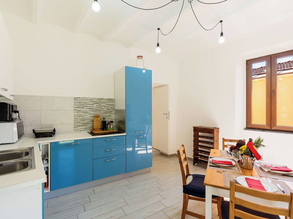 Interior Design, Apartment, Balcony, Hardwood, Wood Stain, Wood Flooring, Handrail, Daylighting, Hotel, Penthouse Apartment