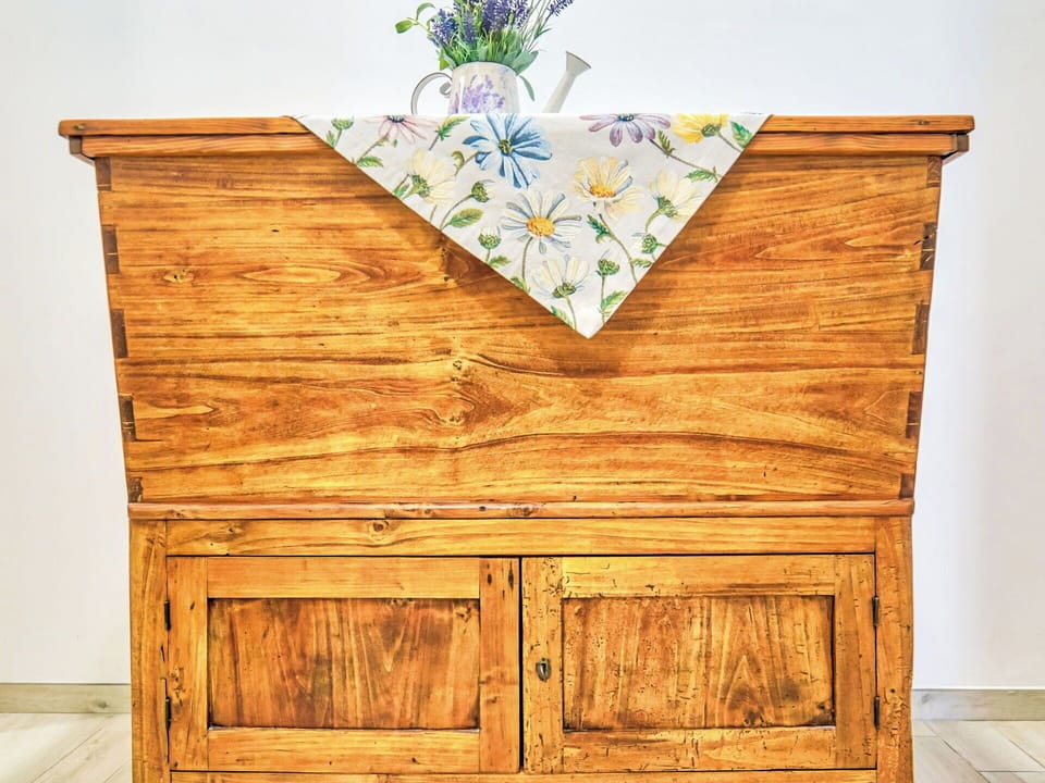 Wood, Wood Stain, Hardwood, Varnish, Plank, Plywood, Sideboard, Cabinetry, Drawer, Chest