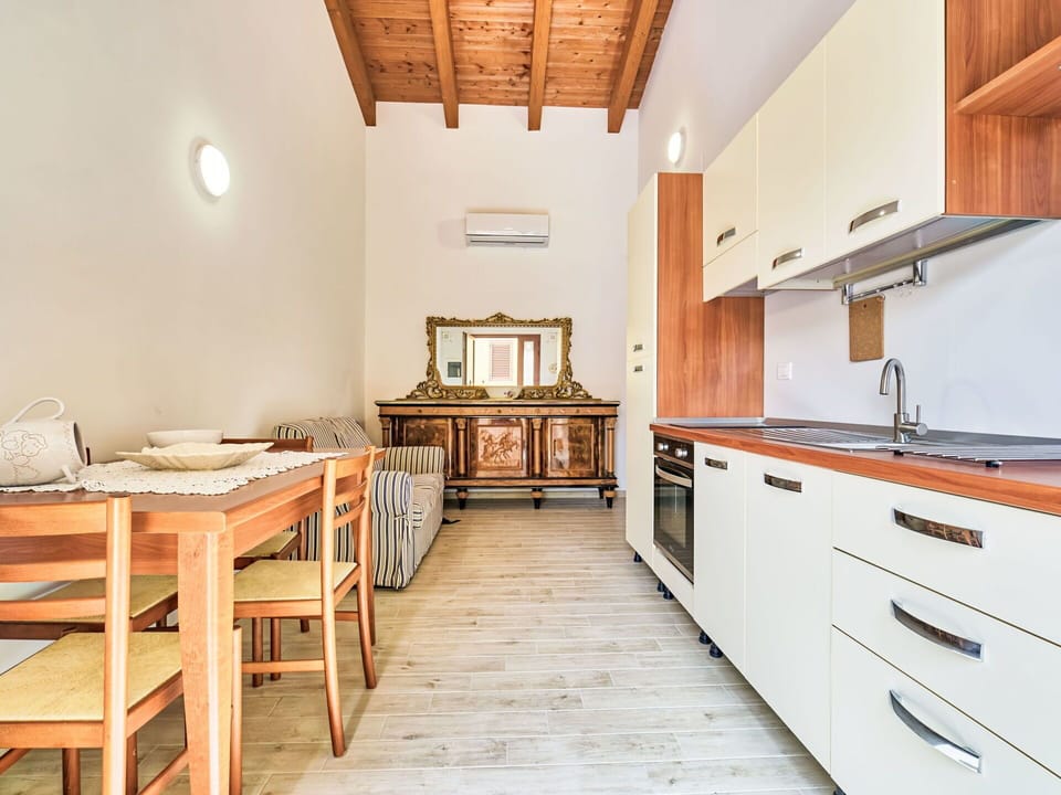 Interior Design, Apartment, Balcony, Hardwood, Wood Stain, Wood Flooring, Handrail, Daylighting, Hotel, Penthouse Apartment