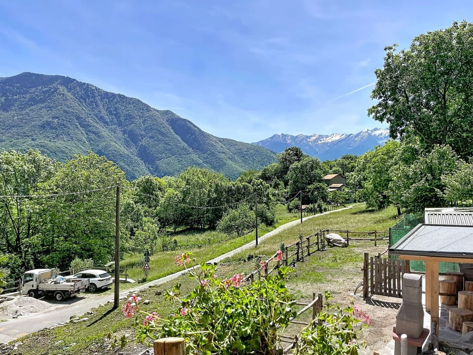 Resort, Swimming Pool, Estate, Shade, Landscaping, Eco Hotel, Hotel, Villa