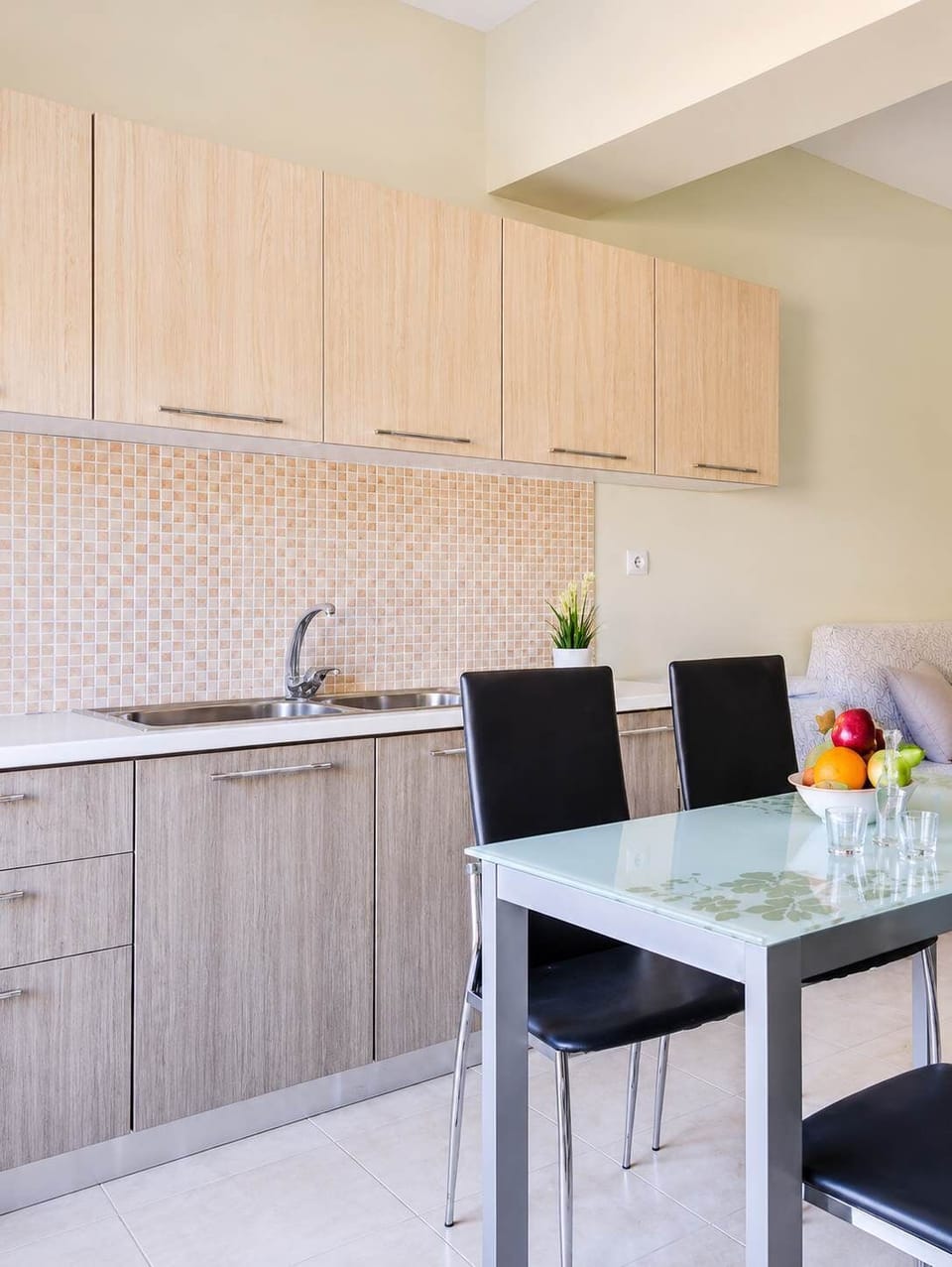 Modern self-catering kitchen with everything you need for a comfortable and relaxing stay.