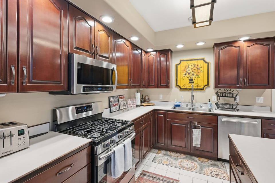 All stainless appliances