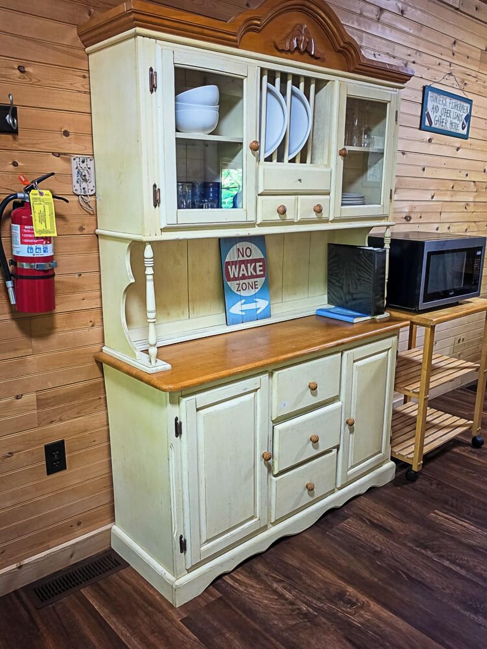 Kitchen storage