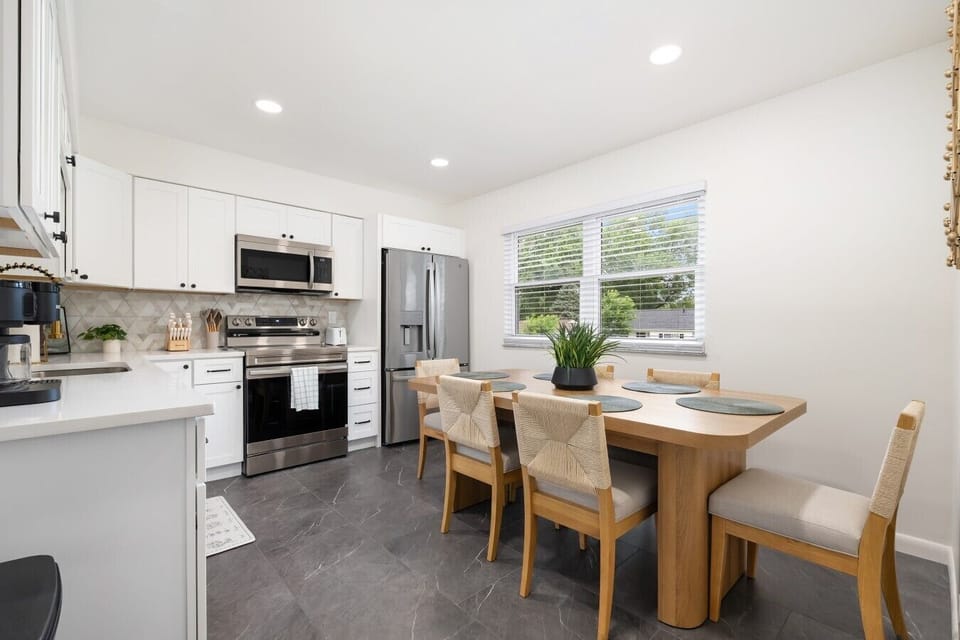 6495 balsam dr-9