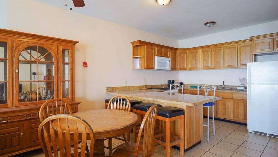 El Mirador del Golfo Upstairs Vacation Rental in Las Palmas, San Felipe BC - kitchen view