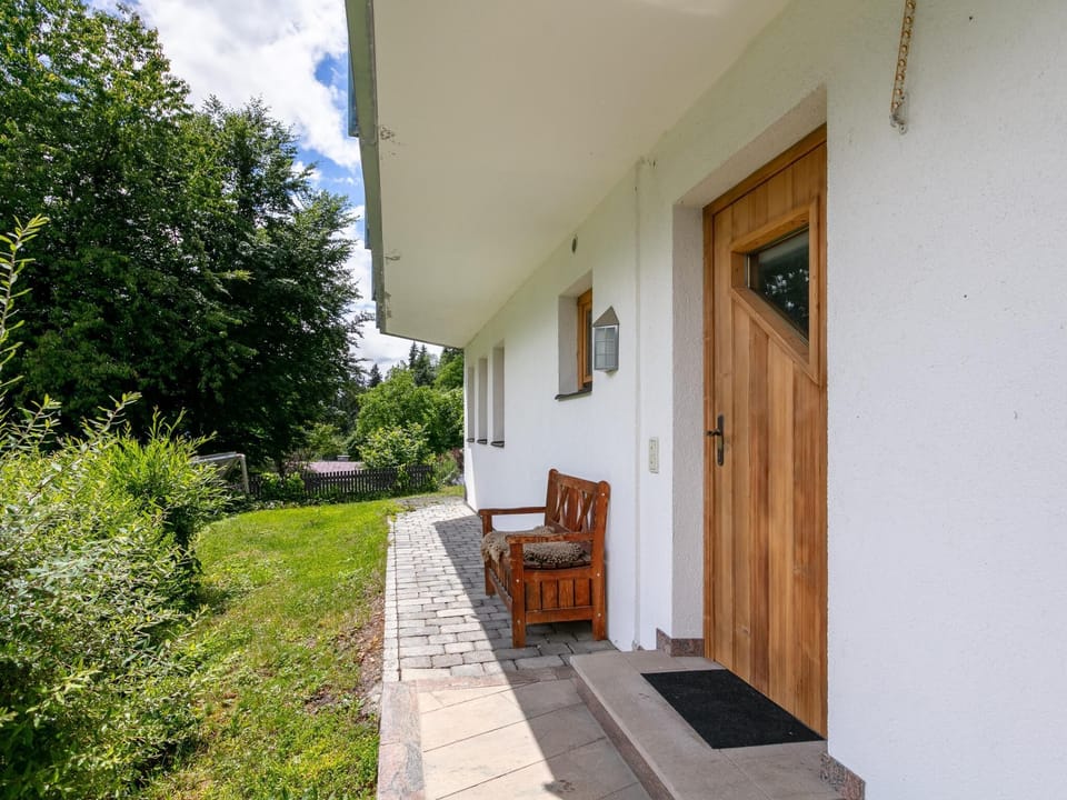 Entrance / Reception