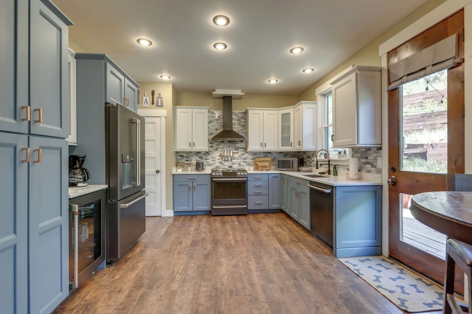 Kitchen | Central Heating | Window A/C Units
