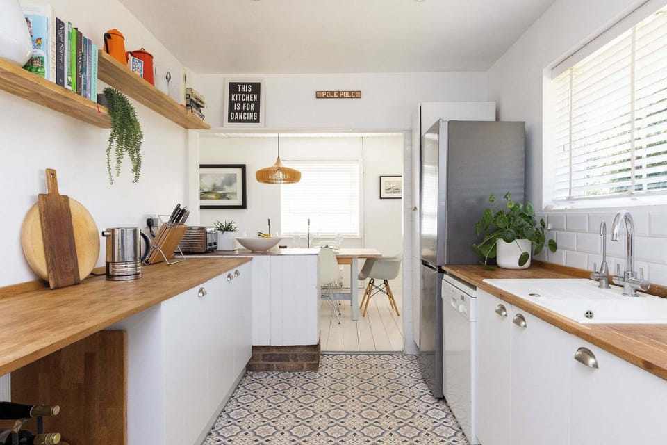 A stylish kitchen made for easy holiday cooking
