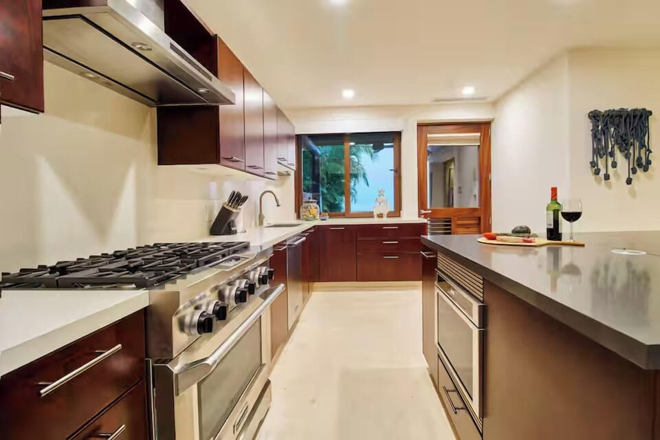 Cooking service for breakfast is included for your comfort.