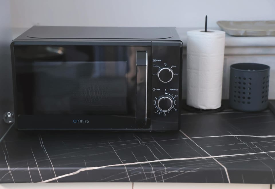 Fully equipped kitchen with amenities to prepare your meals 