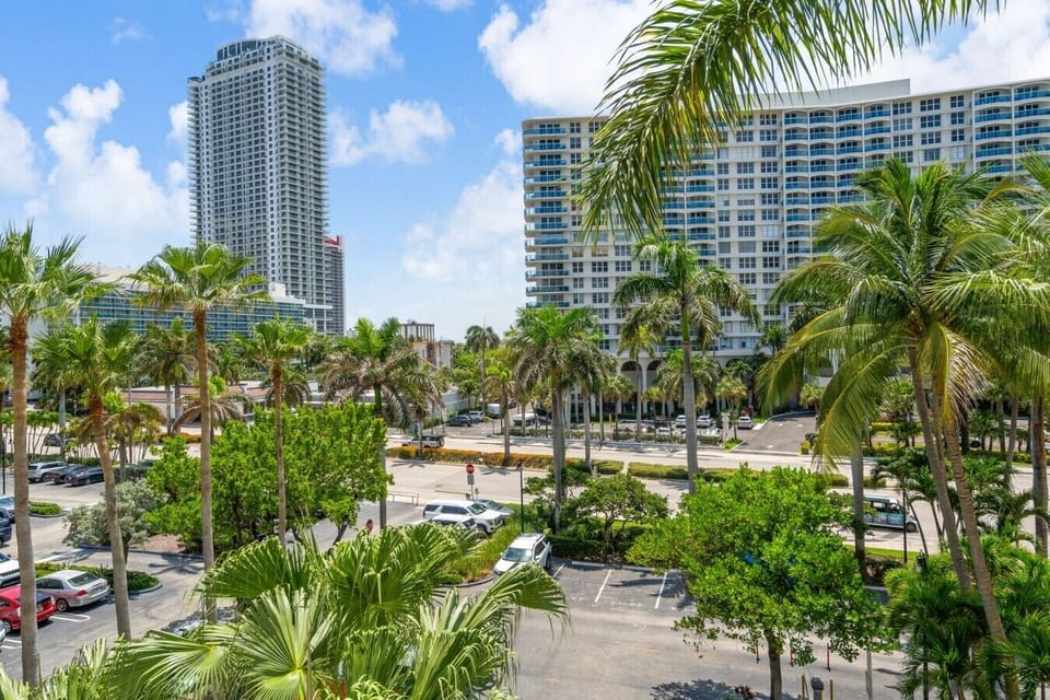 32-web-or-mls-3801SOceanDr#1-31