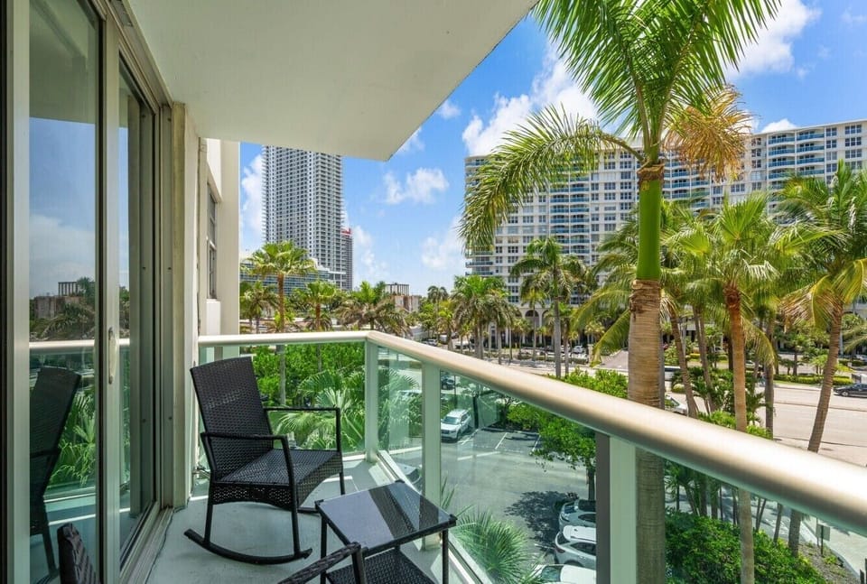 30-web-or-mls-3801SOceanDr#1-29