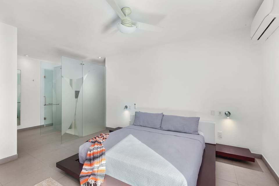 This bed is calling your name ☀️