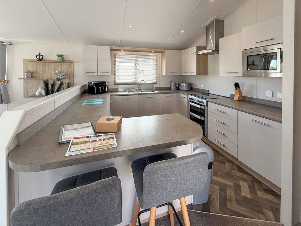 Kitchen | Golf Village 27 - The Grange Leisure Park, Mablethorpe