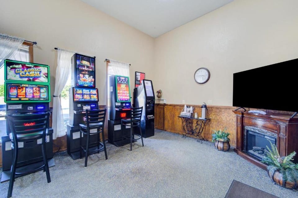 Entrance / Reception