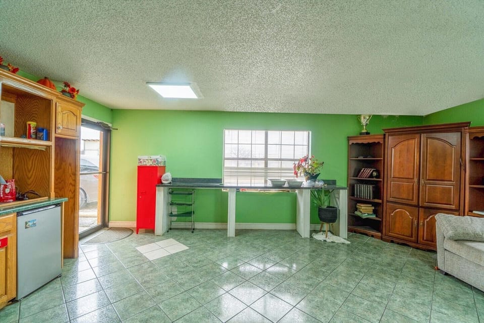 Entrance / Reception