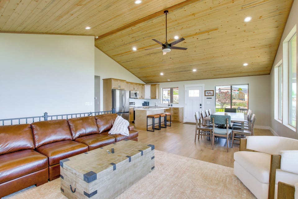 Living Room | Main Floor
