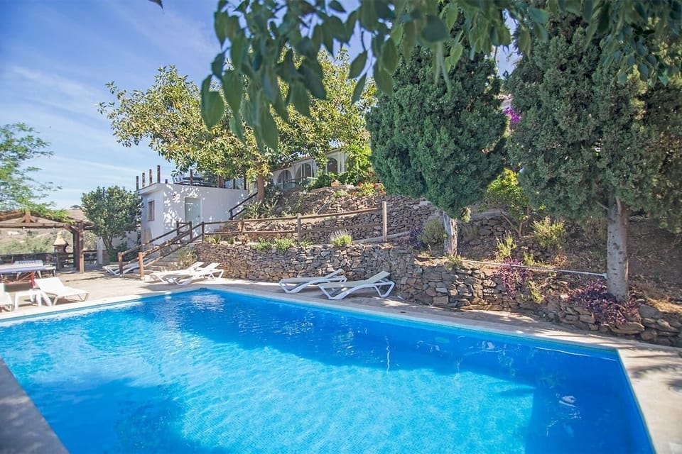 Villa moderna con preciosas vistas en Cómpeta AX-2CP - 3