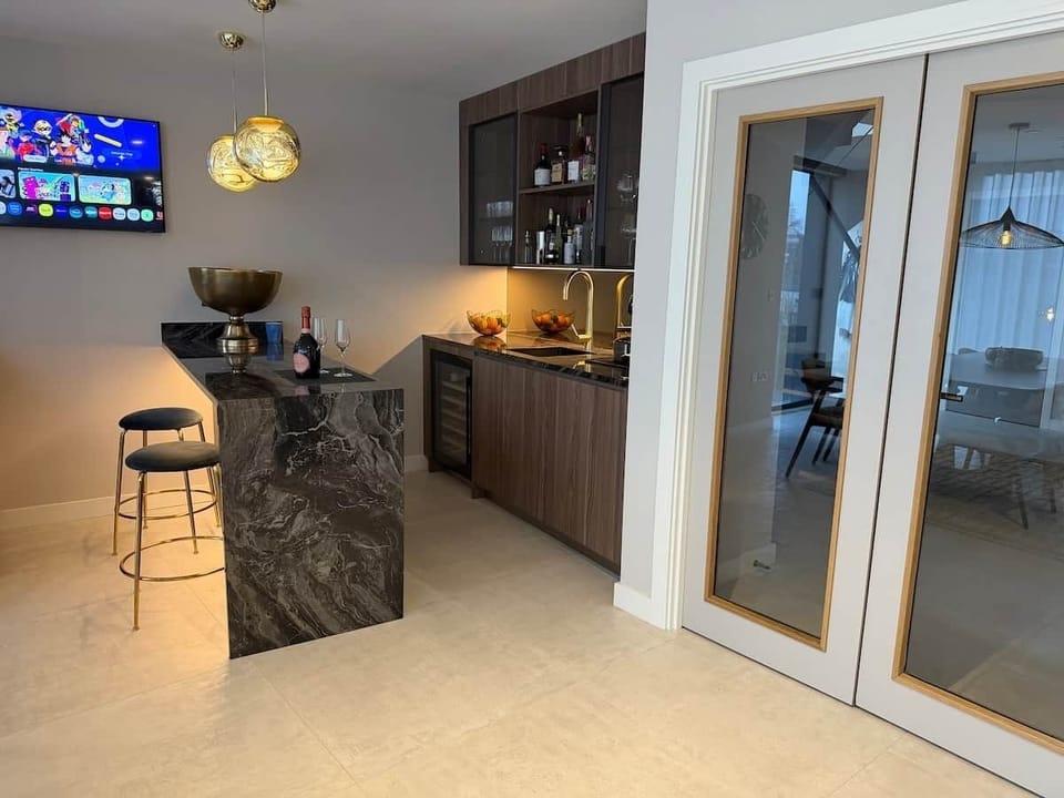 Bar Area Duplex 7 
