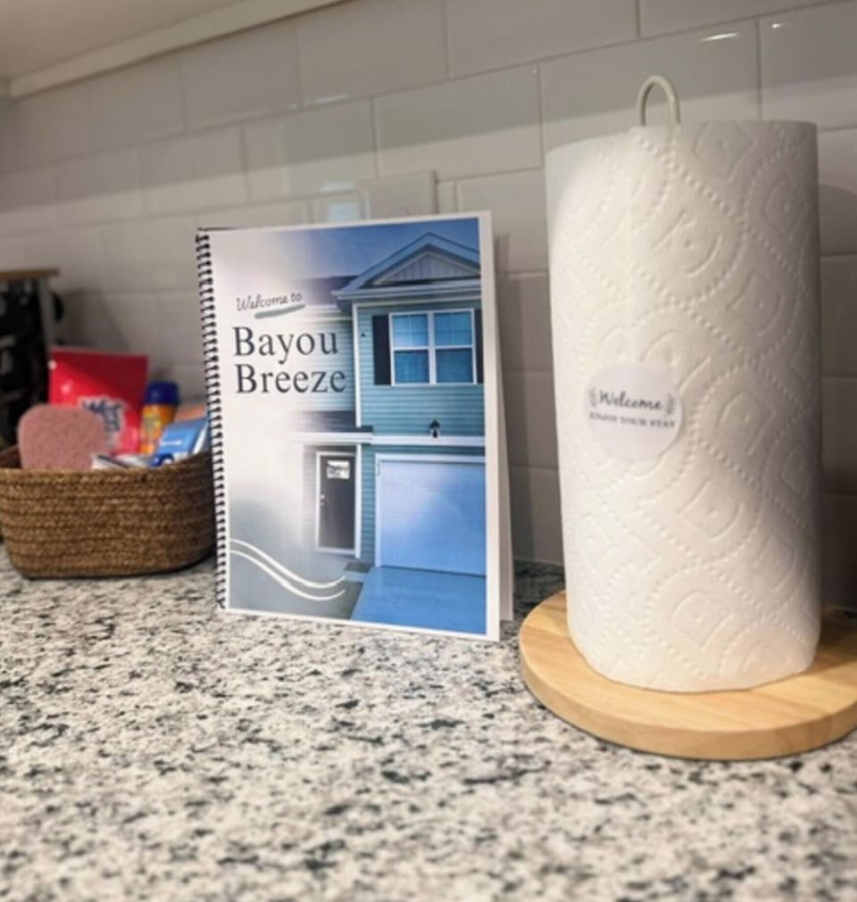 A warm Bayou Breeze welcome awaits you on arrival. Complete with starter essentials thoughtfully set out so you can skip the store run and start enjoying your getaway the moment you walk through the door. ⭐