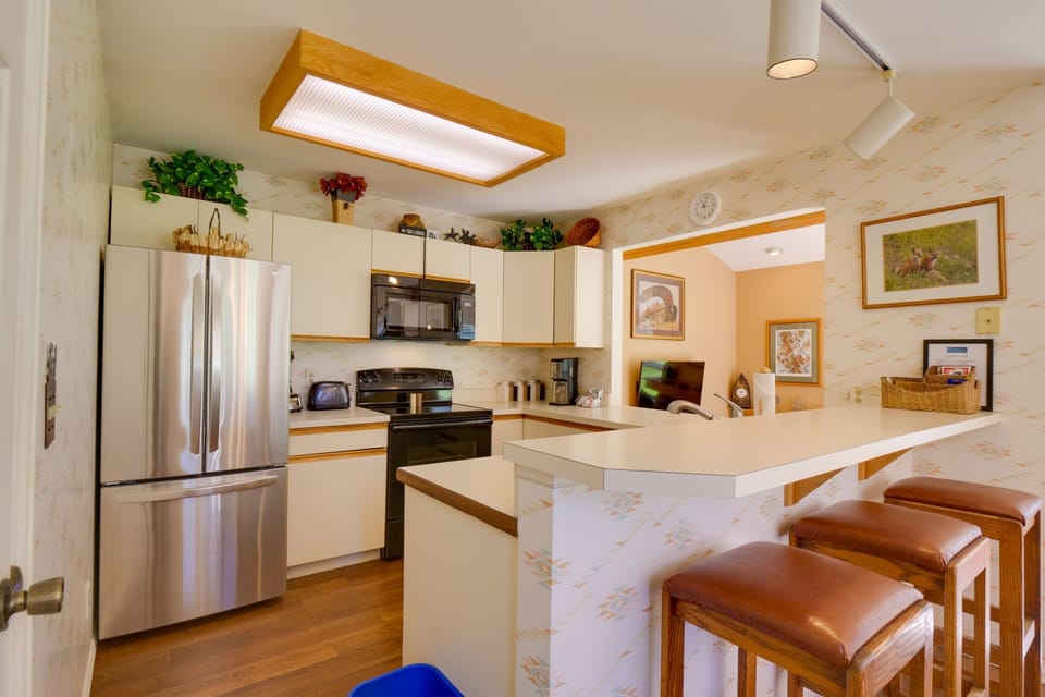 Indoors, Floor, Flooring, Appliance, Refrigerator