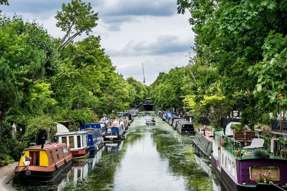 10 minutes to discover London’s quieter side—take in the peaceful views along the Regent`s Canal Walk
