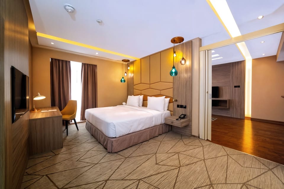 Bedroom. Interior and views may vary based on location and availability.