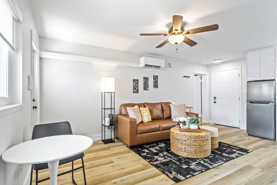 Mini dining table for two