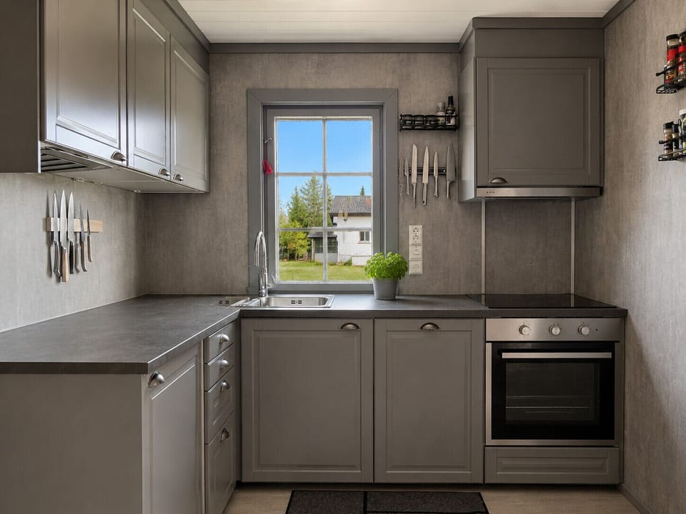 Newer kitchen with all appliances